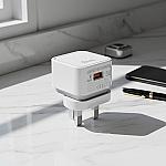 OM418 - Travel Charger - Image 1